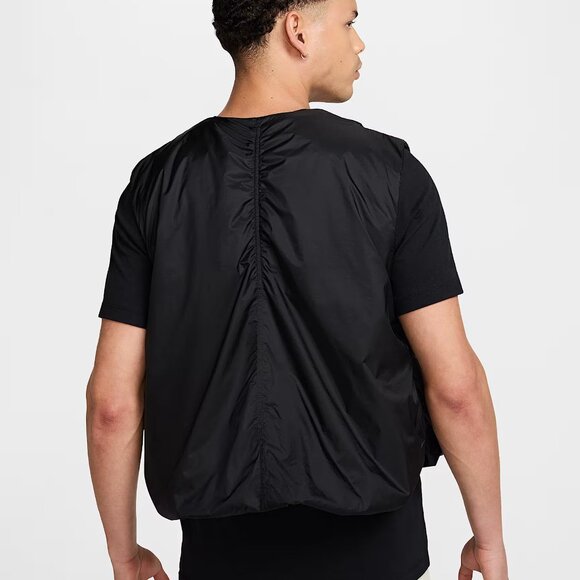 NEW Nike Tech Men’s Lightweight Nylon Woven Vest Black HM4262-010, Size M - Picture 2 of 15